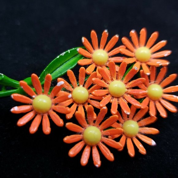 Vintage Weiss Bouquet of Eight Orange and Yellow D - Picture 3 of 5